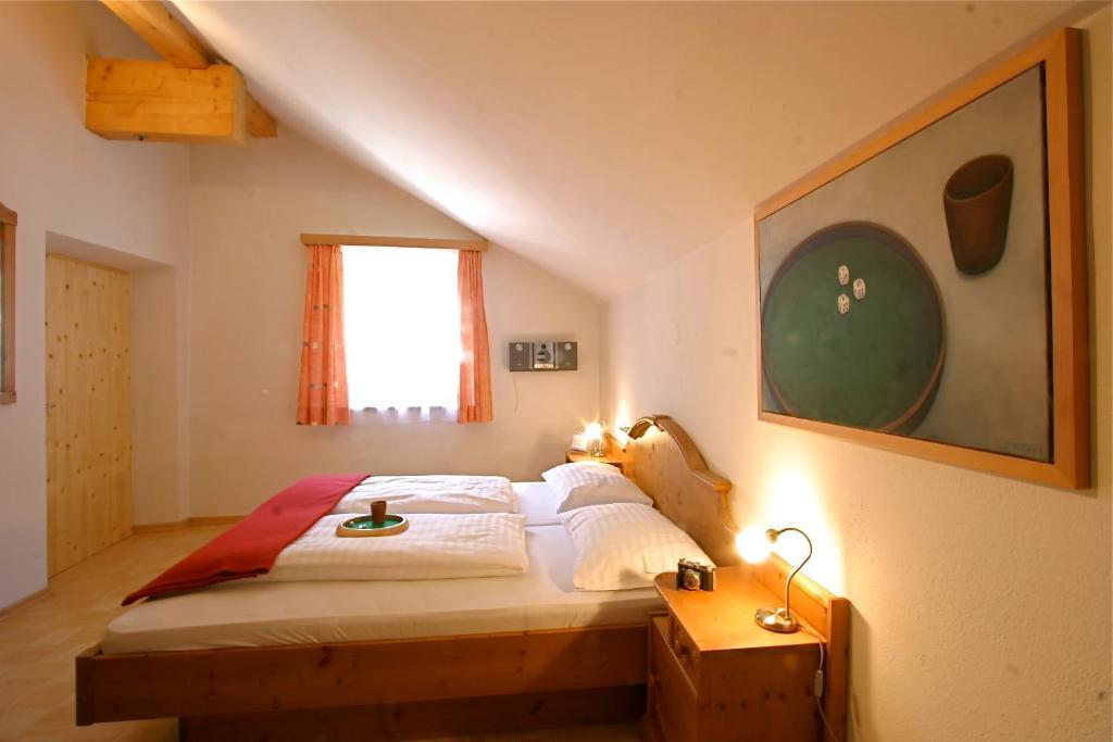 Spiele- Und Buchhotel Tschitscher Nikolsdorf Oda fotoğraf